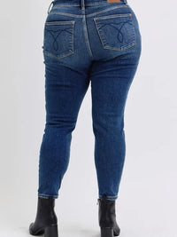 05630d0d-a55d-4c8c-a545-e7182697b4e2-Max