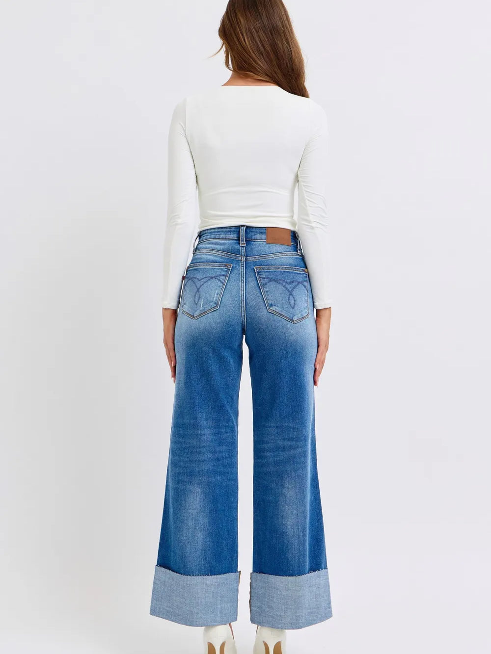 879c6cf6-aa23-4909-a8fd-df39279cdd5d-Max