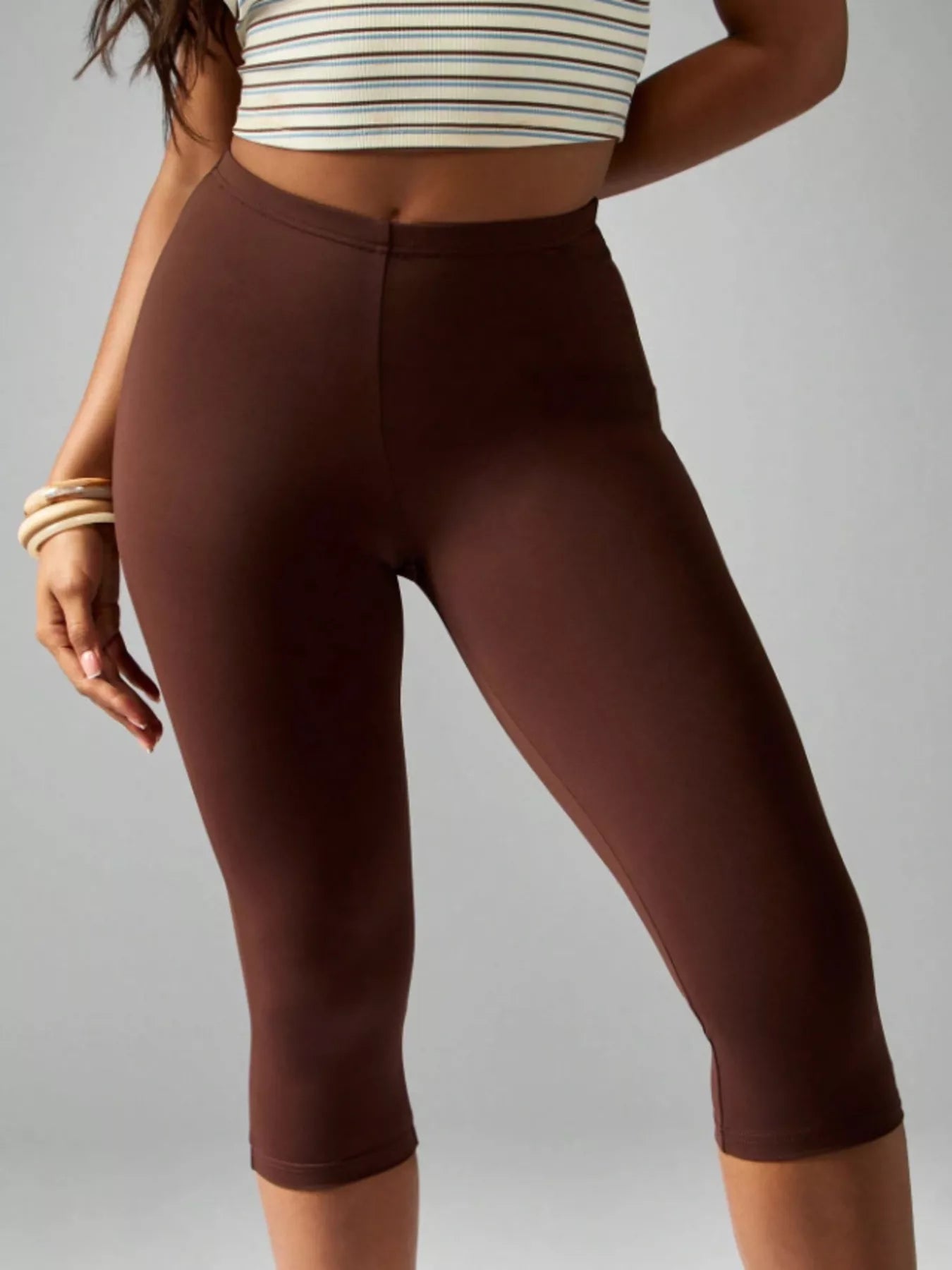 The Cora High-Waist Capri Legging