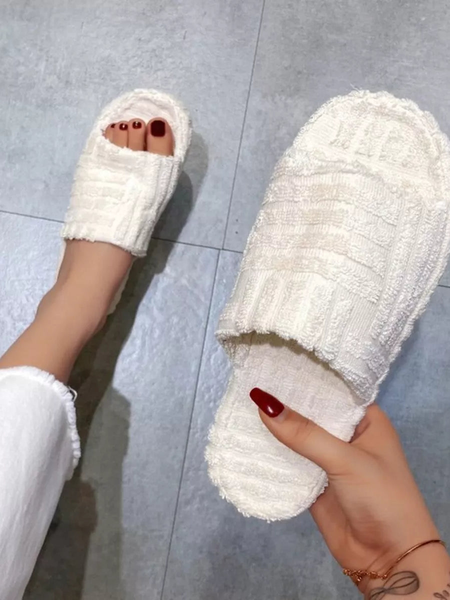 8eb23084cbf941abbebdf0e42e724226-Max-Origin