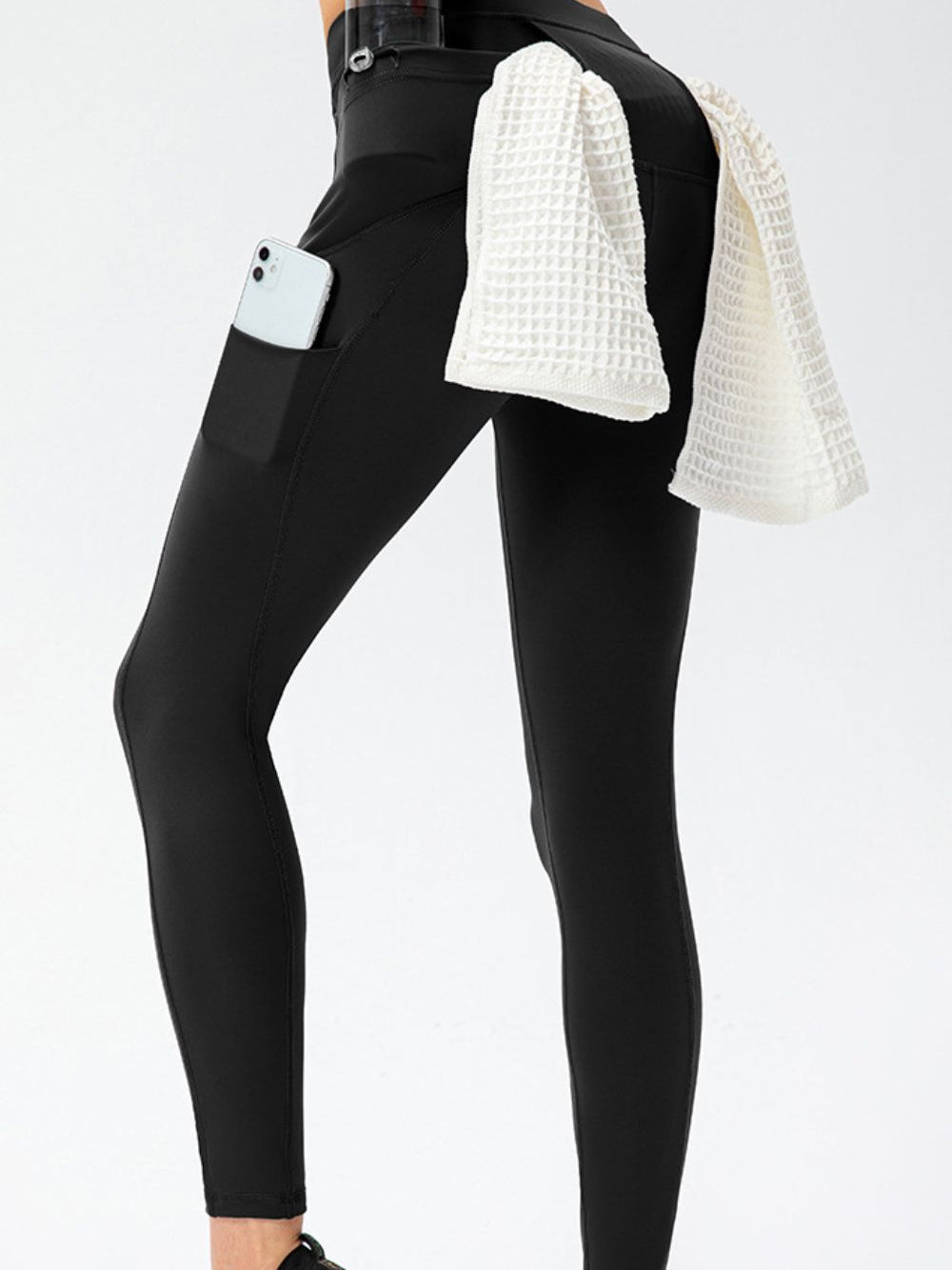 9e96128ef09e407cb982b726262be651-Max