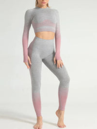 Woman wearing a stripe seamless yoga set with long sleeve crop top and skinny-fit leggings in gray and pink color.
