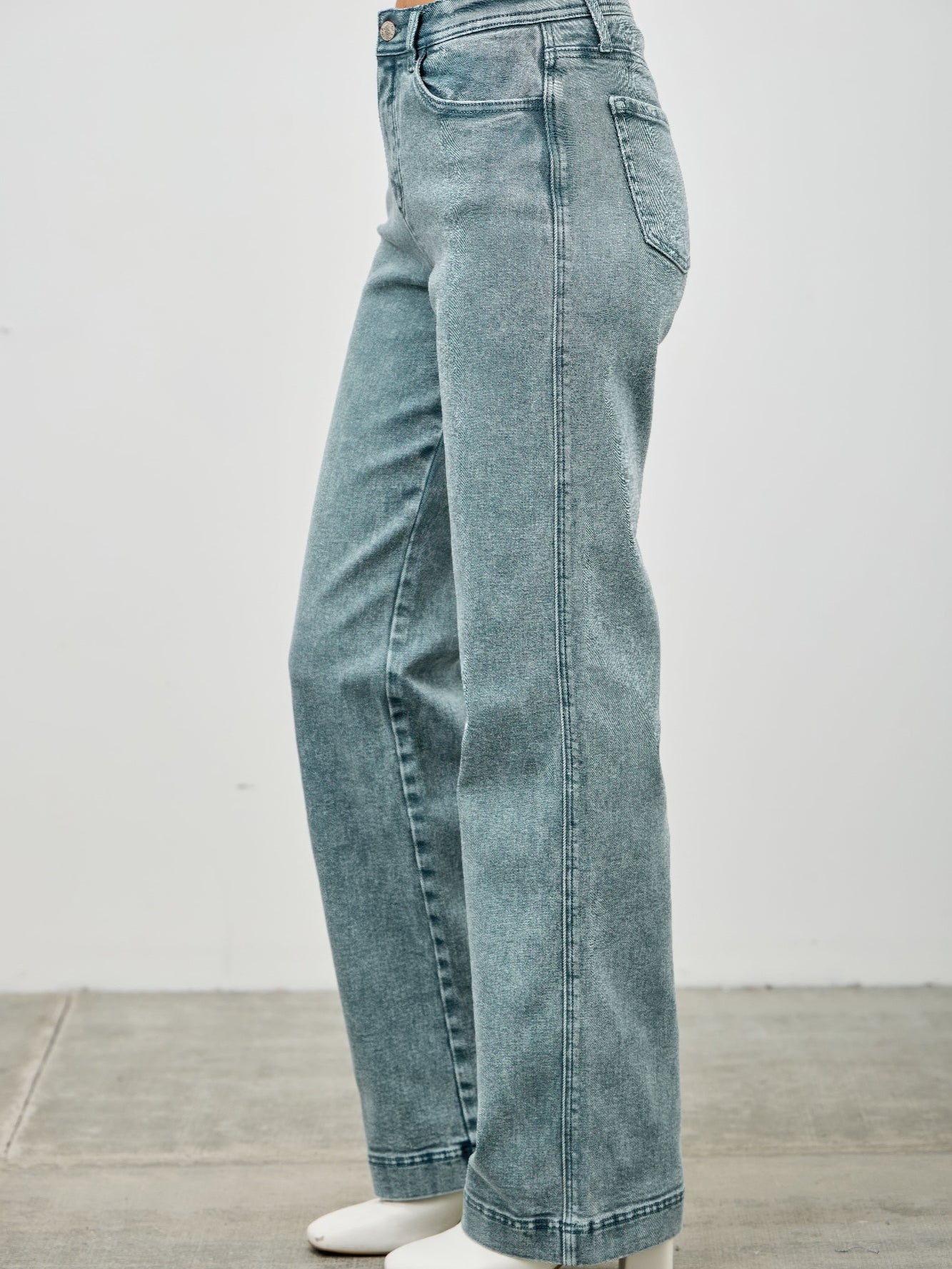High Rise Slim Wide Straight jeans in light wash with straight leg and high-rise waist, perfect for everyday wear.
