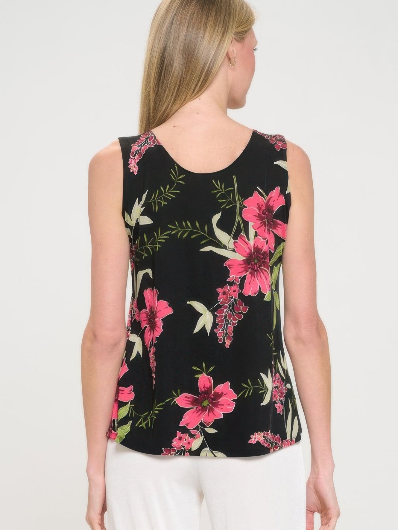 BNS print sleeveless tank top featuring a floral design, perfect for warm weather and casual outings.