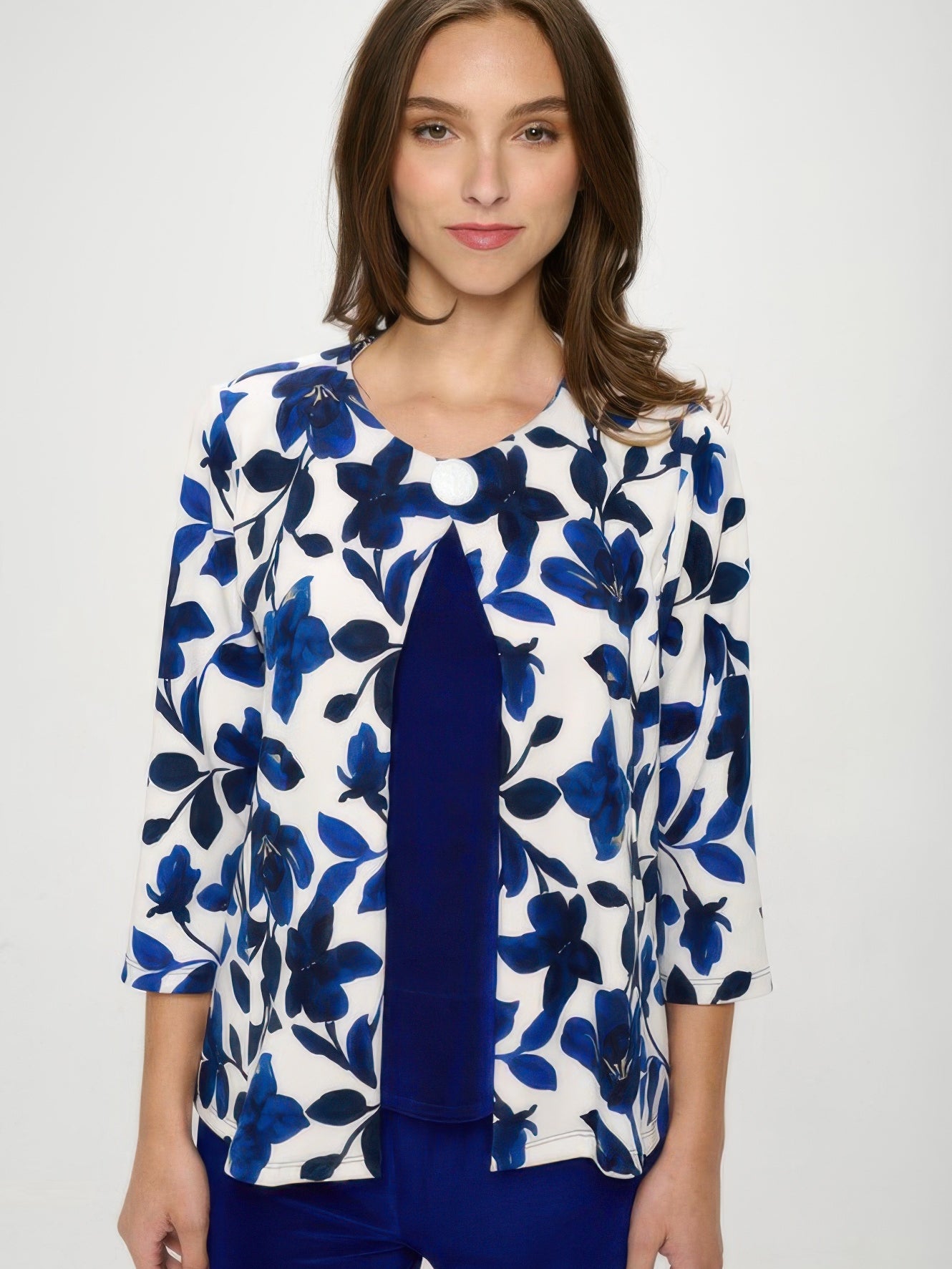 Damboru Print Button Jacket featuring blue Magnolia print and quarter sleeves, perfect for stylish layering.