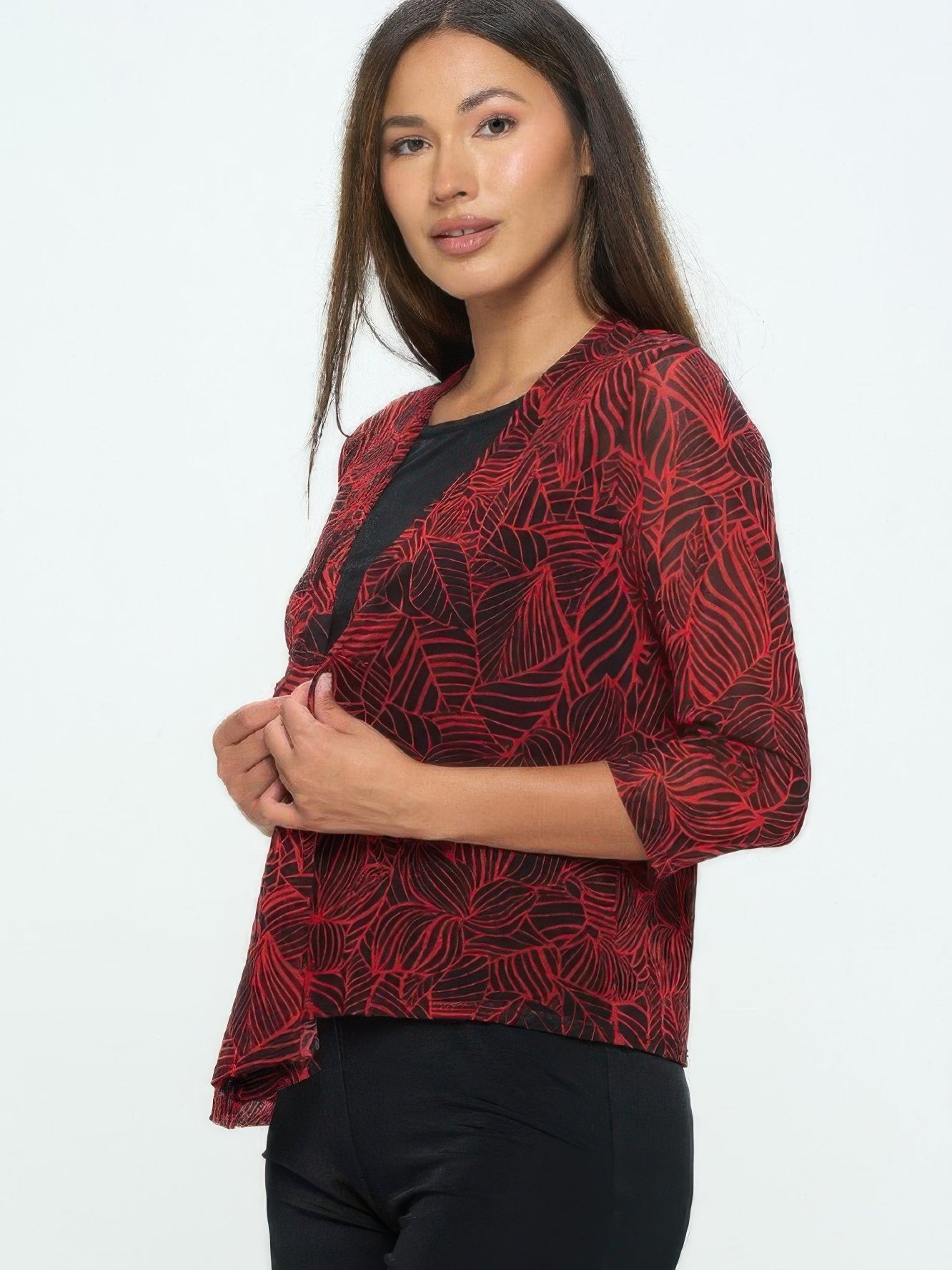 Open Cardigan in red with leaf pattern, perfect for layering and versatile styling options.