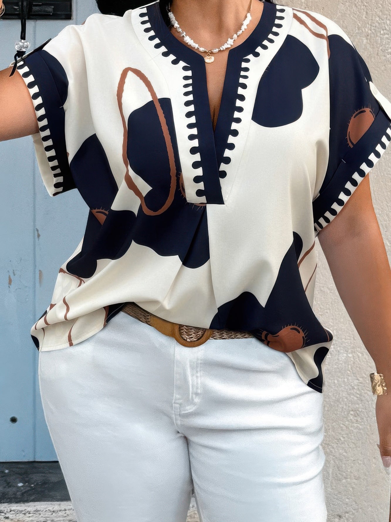 The Bluebell Floral Shirt – plus size notch V-neck floral shirt, view 4