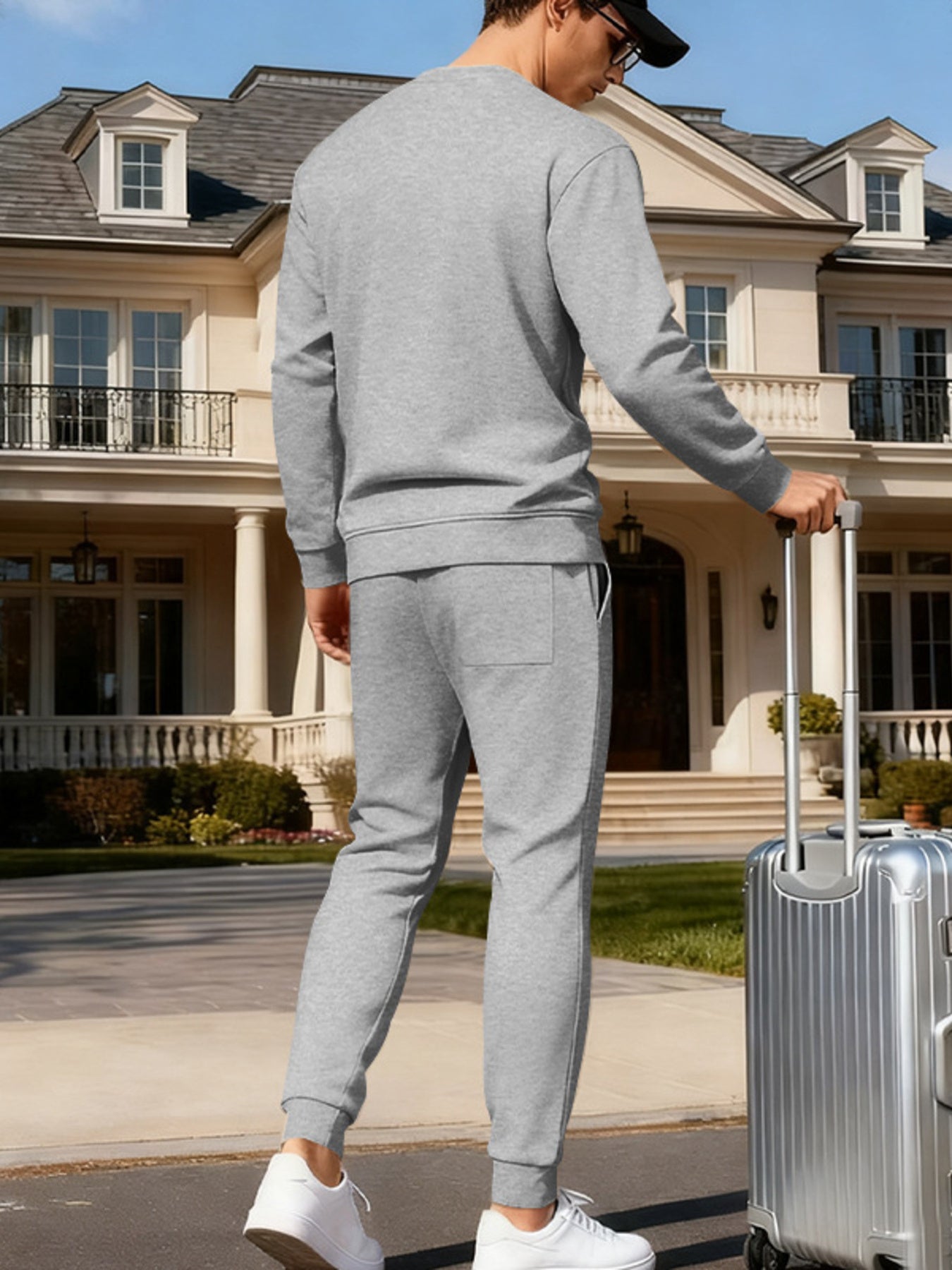 Men's round-neck sweatshirt and jogger set