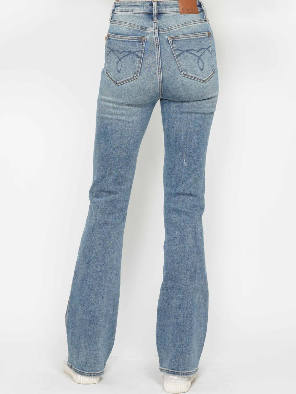 b3c7d665-10ed-45cd-ba12-41d2ddbb14f6-Max