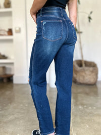 b5cae7c4-3e87-46c9-8f80-64e9fe629a1e-Max