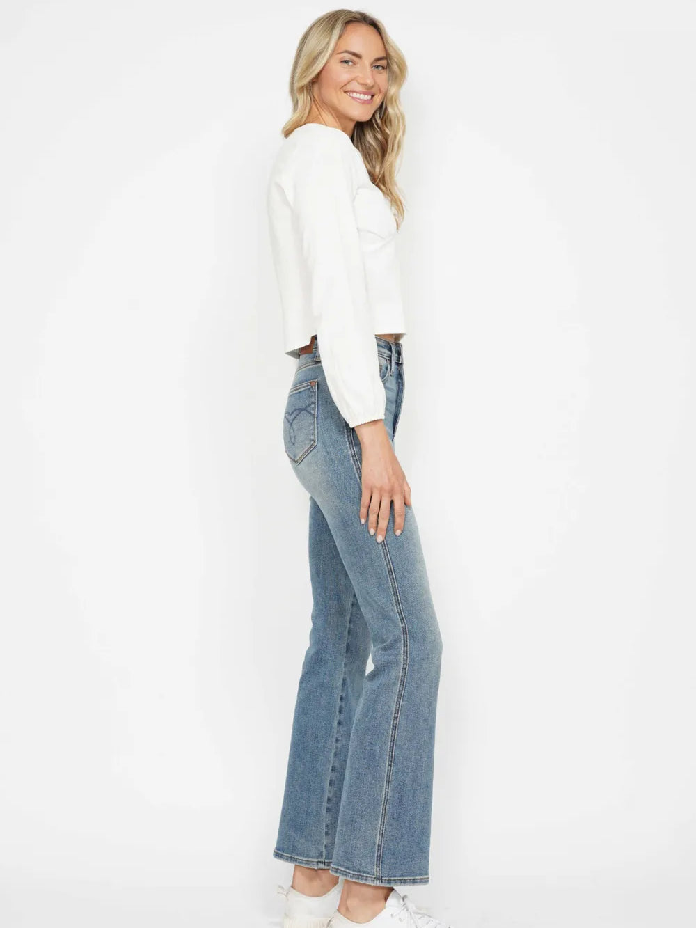 d21ee4b3-3ec4-44c2-9d86-609bb9d09273-Max