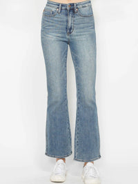 d8a0a997-f918-46e3-af53-f5491e67a7cc-Max