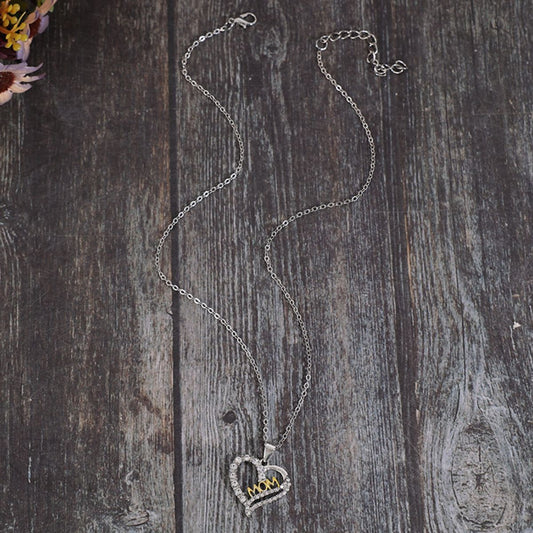 Alloy Inlaid Zircon Heart Pendant Necklace