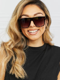 e89965a82c254cd4accd56a25b81c07f-Max