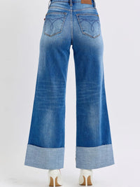 f519d34a-354f-40c9-8886-0ea4c001a06f-Max