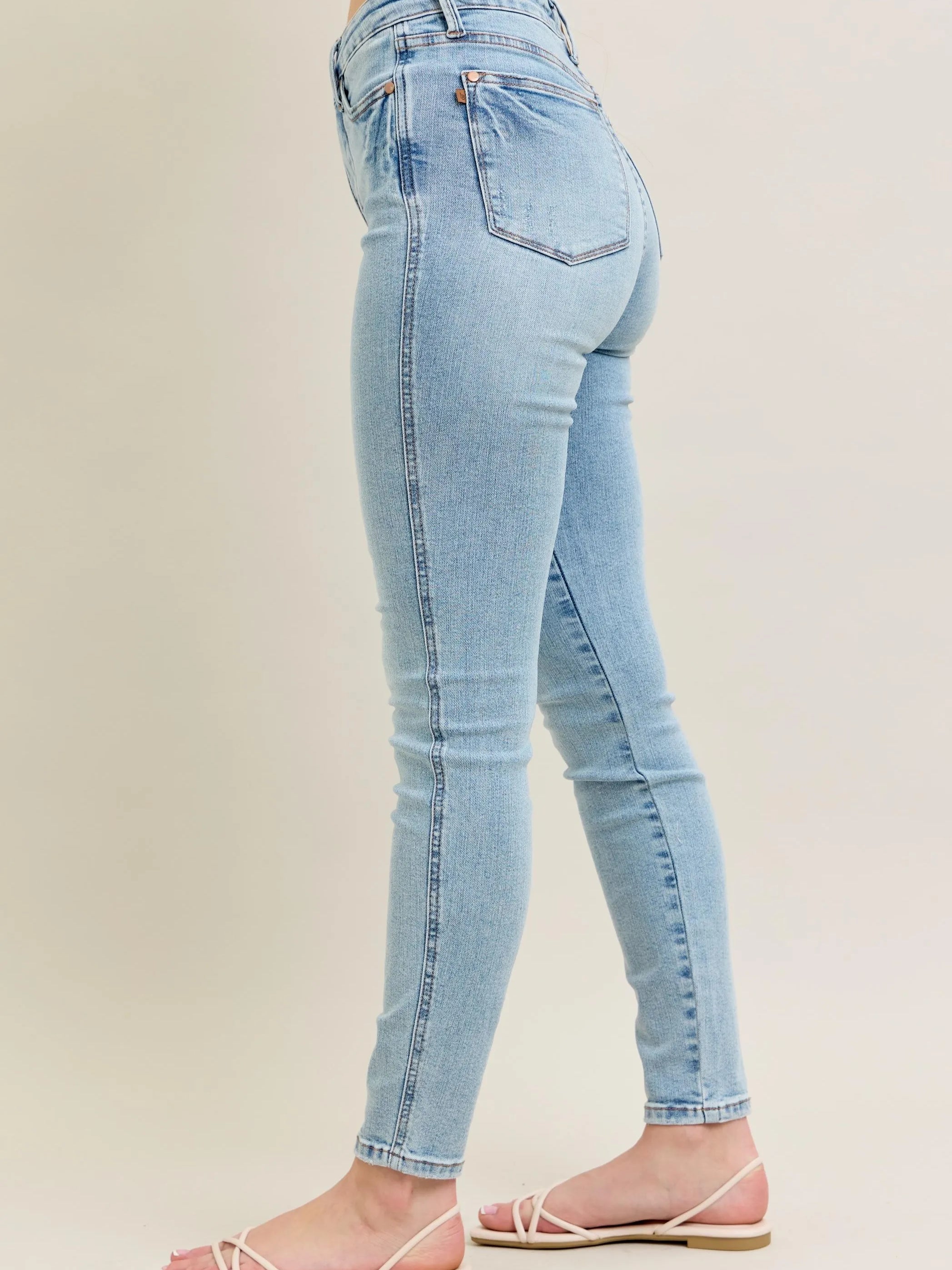 fee9451b3b8042699e0f21392f96f408-Max-Origin