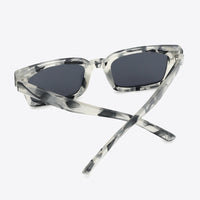 2fd977980eeb4f10982c33017c5a7601-Max