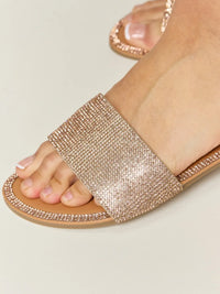 33d9ce6c-70f7-40a4-ab51-34b5d8daa0d5-Max