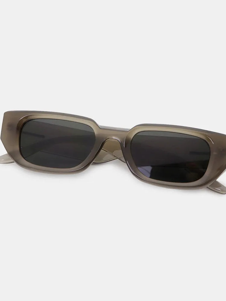 3e60d9fe-9129-4fad-8880-6f678f9d8201-Max