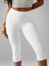 The Cora High-Waist Capri Legging