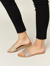 7f279e1a-c4f1-4818-b6ea-a3ed37eaf54f-Max