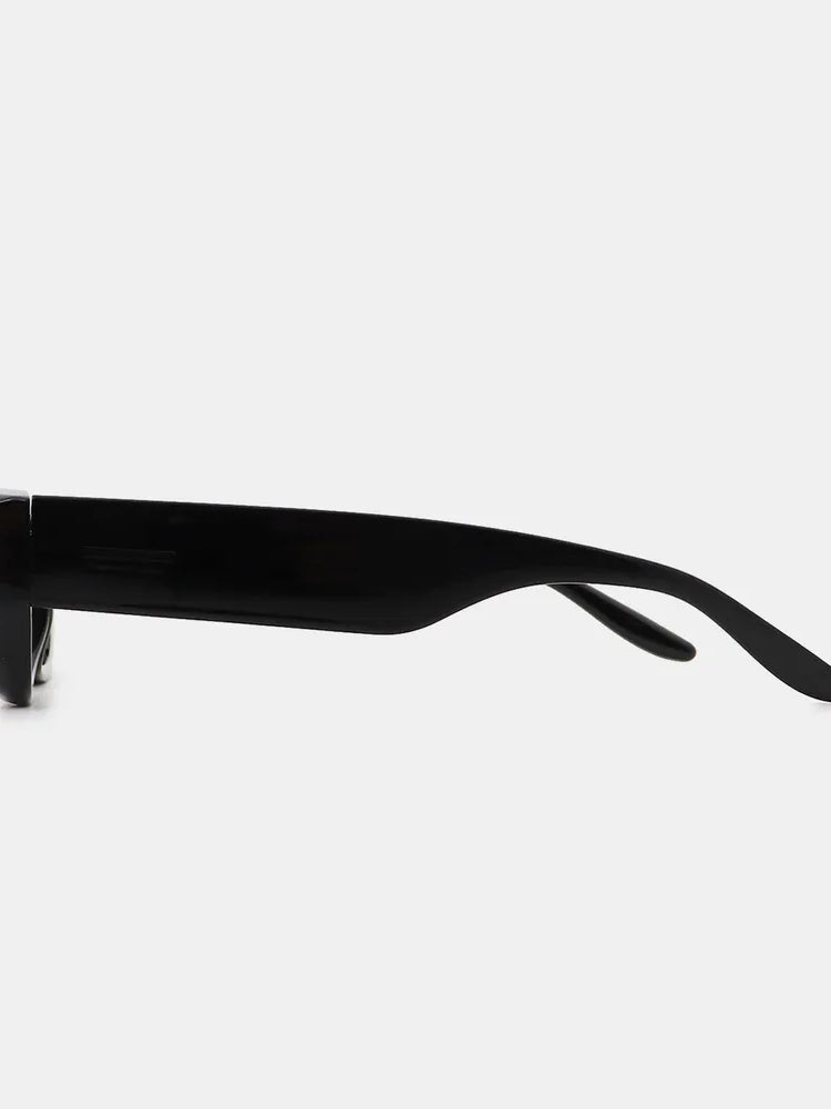 7f701923-cffd-449c-8c65-5daf4c5332cd-Max