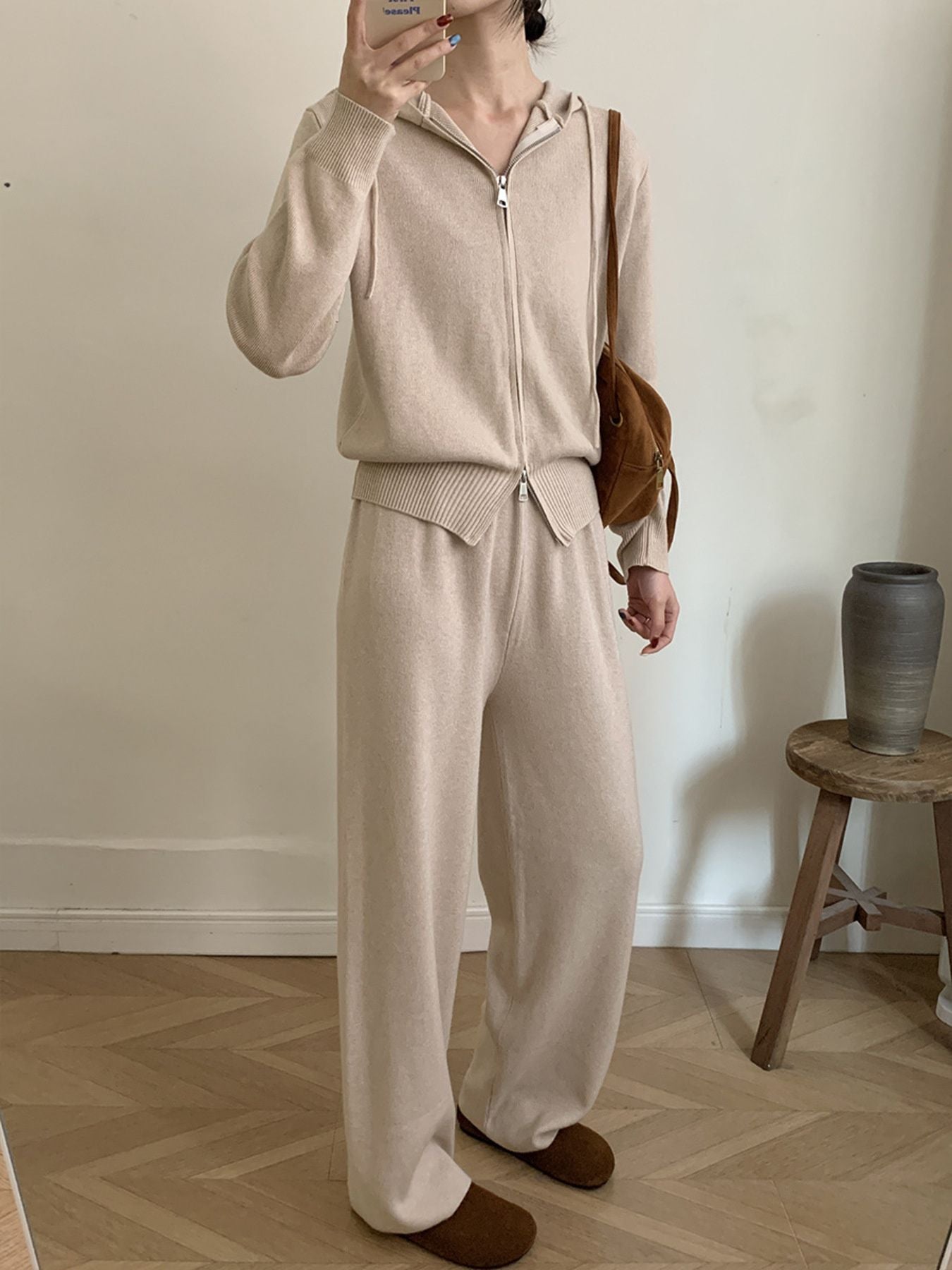 820790f6-03f2-443a-b6e2-ee7cd1aff45e-Max