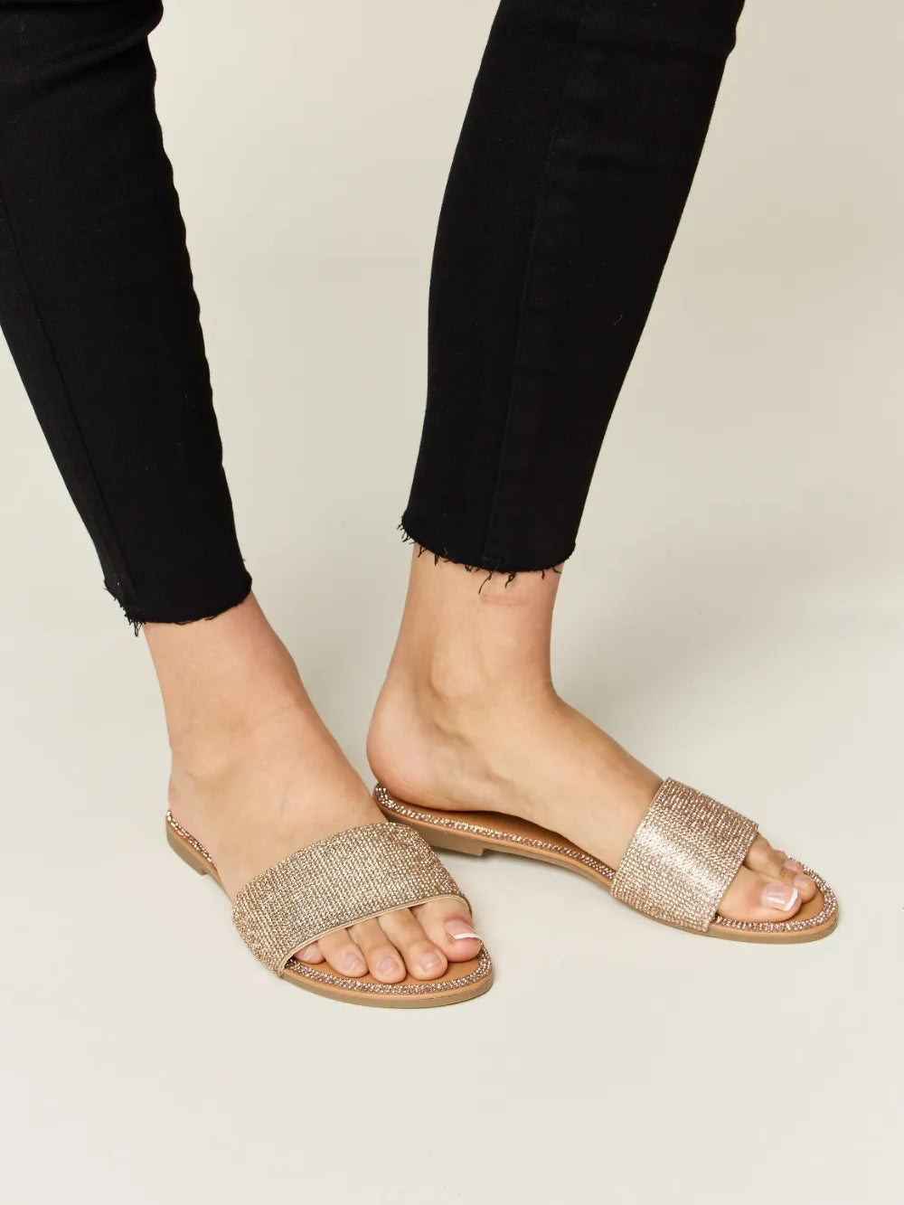 9e8932b1-3218-45ed-80b2-4f9a4b4806fe-Max