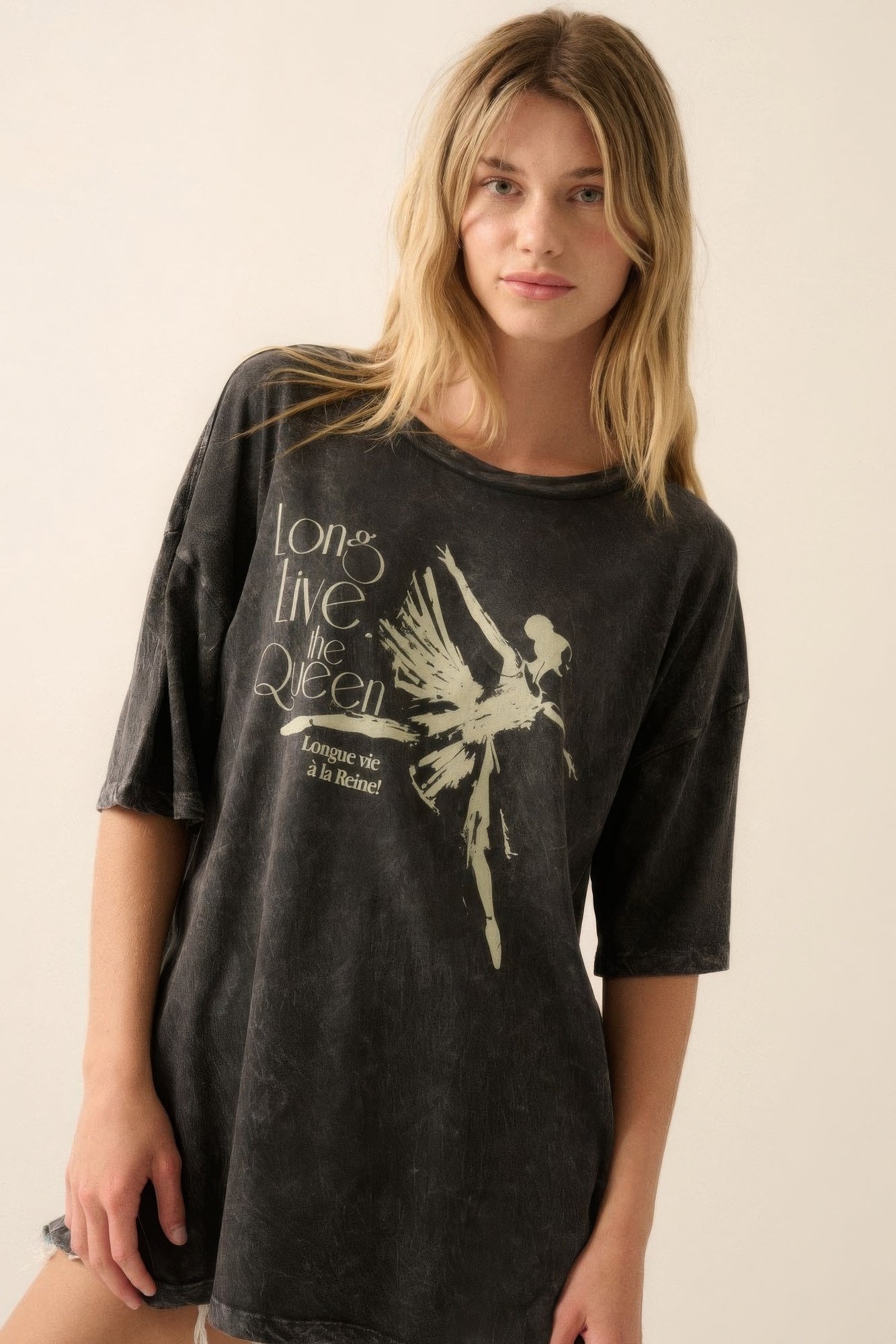 Long Live The Queen Ballerina Graphic Tee