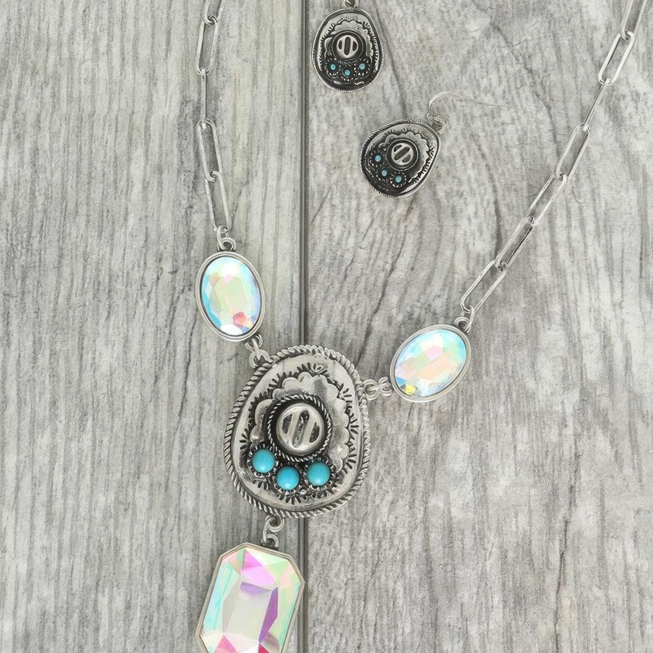 western turquoise necklace set for women with silver detailing and boho style