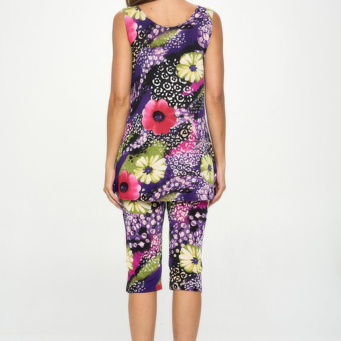BNS tank capri pants set featuring a floral print sleeveless tank and capri pants, ideal for stylish comfort.