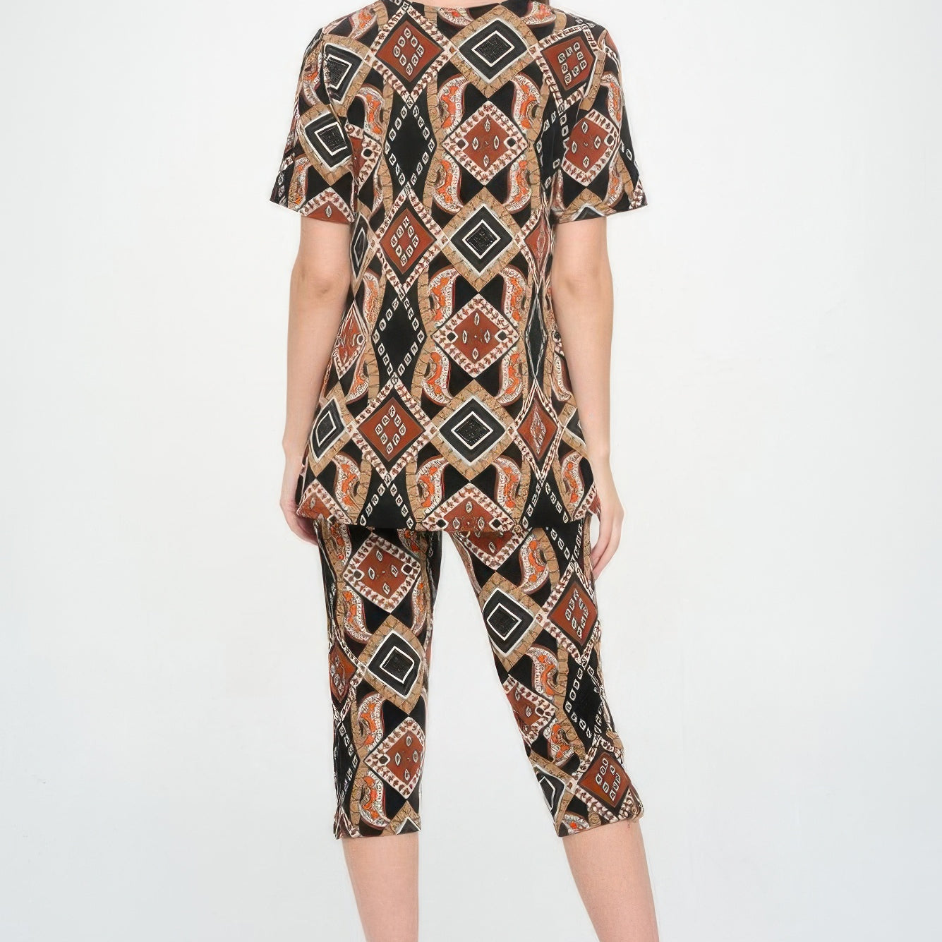 Short Sleeve Top Capri Pants Set worn from behind, featuring a bold geometric pattern and a relaxed fit.
