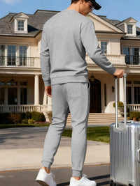 Men's round-neck sweatshirt and jogger set
