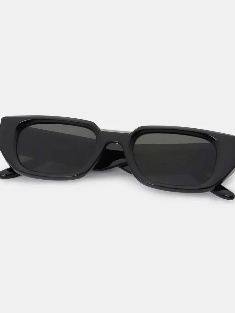 deb4d70a-8329-47ef-a4b5-a0597fc8ee94-Max