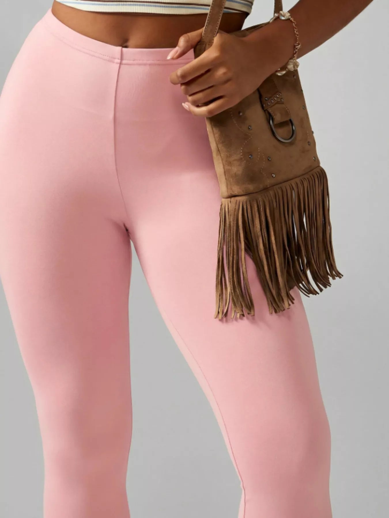 The Cora High-Waist Capri Legging