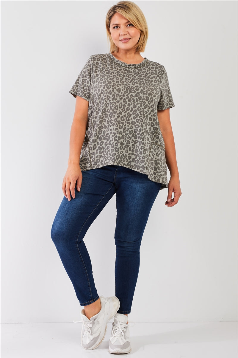 Plus Sage Washed Effect Leopard Print Short Sleeve Round Neck Raw Hem & Exposed Stitching Trim Relaxed Top